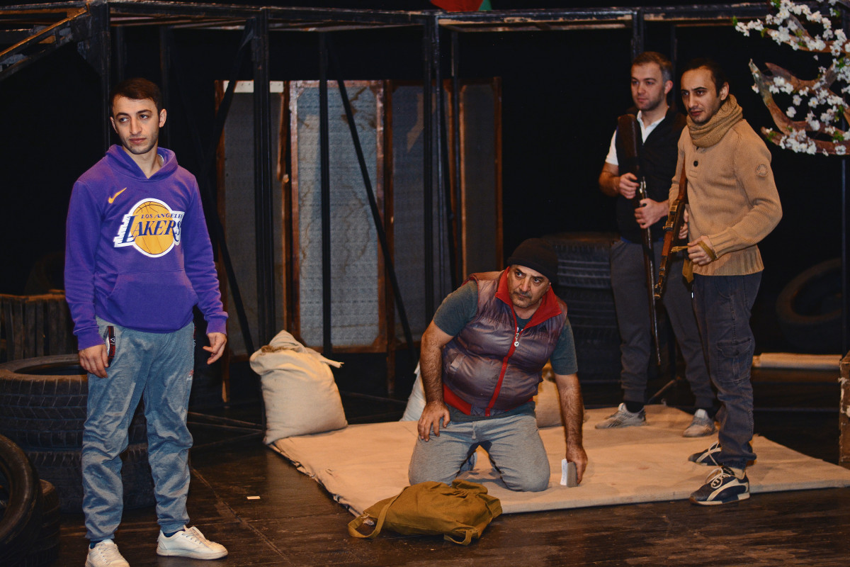 “Balaca kişilər” tamaşasının məşqlərinə başlanılıb