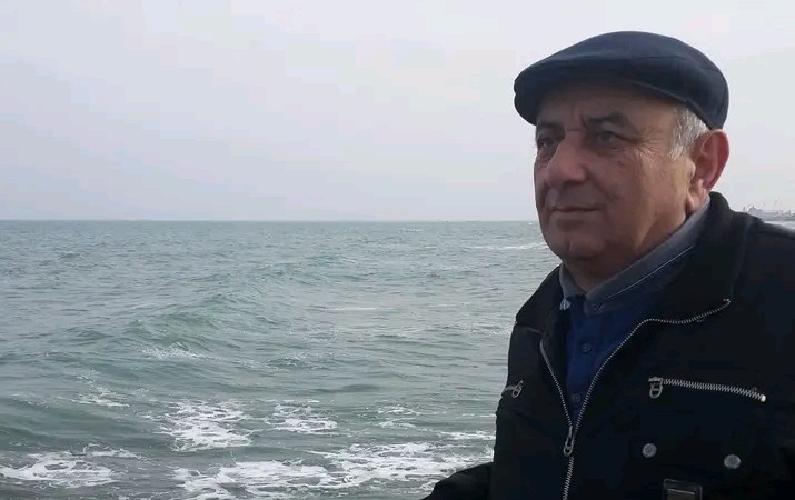 Aşiqin saf  diləyi-arzusu, sevdası  gözəl - Qəzəllər