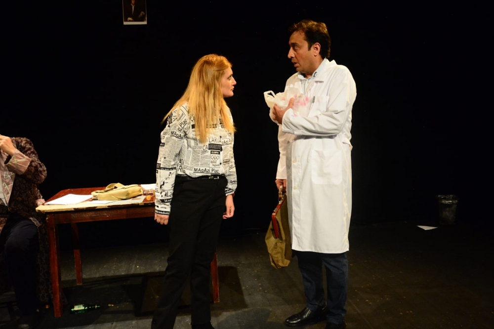 Gənc Tamaşaçılar Teatrında yeni premyera - Fotolar Gənc Tamaşaçılar Teatrında yeni premyera - Fotolar