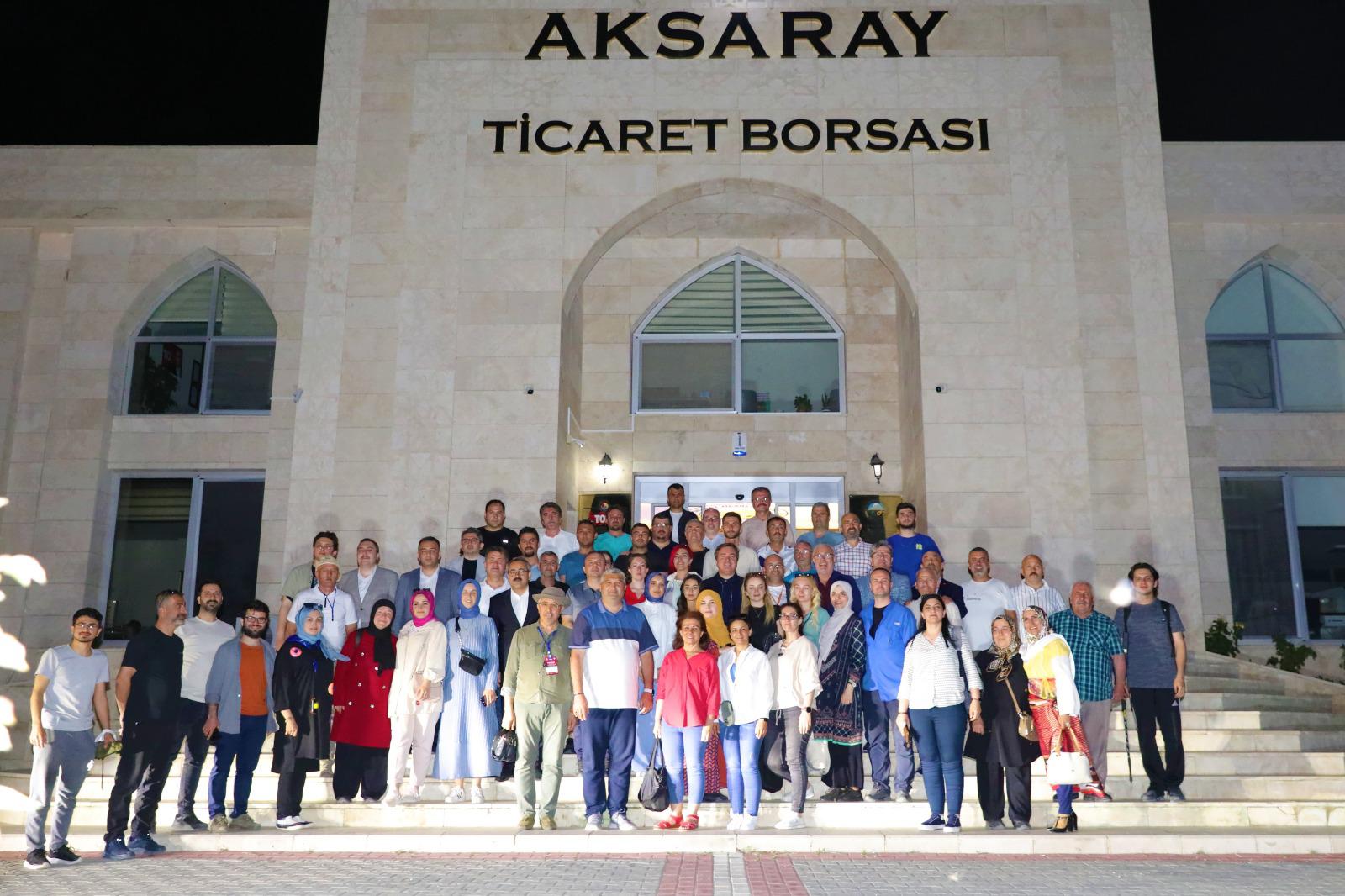 Jurnalistlər Aksarayda bir araya gəldilər- Fotolar