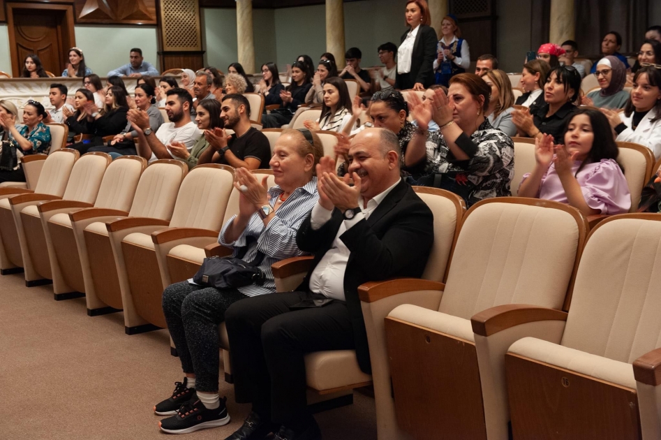 Milli Dram Teatrda yeni mövsümün açılışı olub - Fotolar