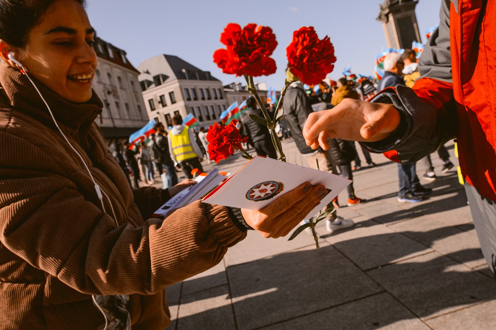 Polşa paytaxtında azərbaycanlıların Sülh Yürüşü keçirilib - FOTOLAR