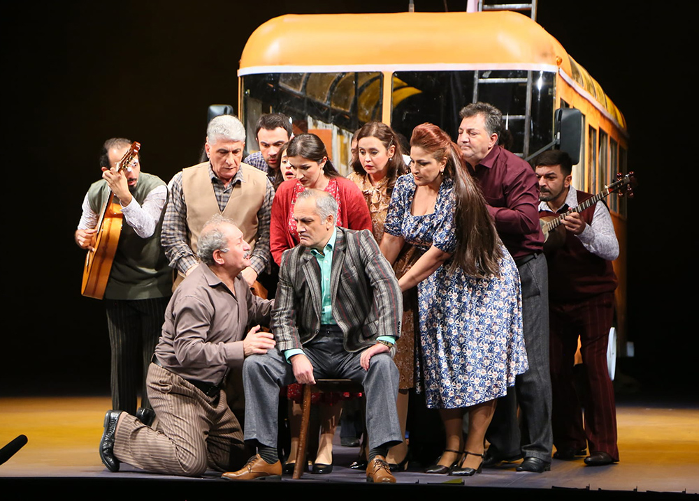 Yeni tamaşa - "Dantenin yubileyi" Yeni tamaşa - "Dantenin yubileyi"