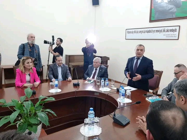 Məmməd İsmayıla həsr olunan kitab təqdim olundu - Fotolar