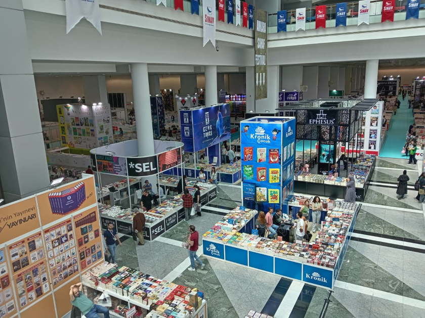 Türkiyədə 20-ci Ankara kitab sərgisi açılıb - Fotolar