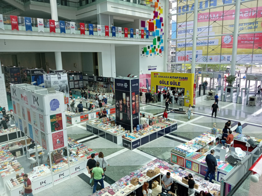 Türkiyədə 20-ci Ankara kitab sərgisi açılıb - Fotolar