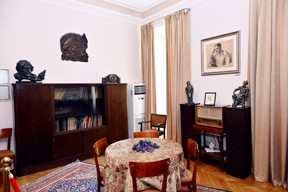 Demə, Səməd Vurğun gəldi-gedərdi... - Ev muzeyindən REPORTAJ