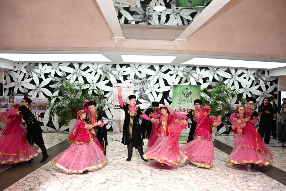 Bakıda “Qərbi Azərbaycan mədəniyyəti” festivalı keçirilib - Fotolar Bakıda “Qərbi Azərbaycan mədəniyyəti” festivalı keçirilib - Fotolar