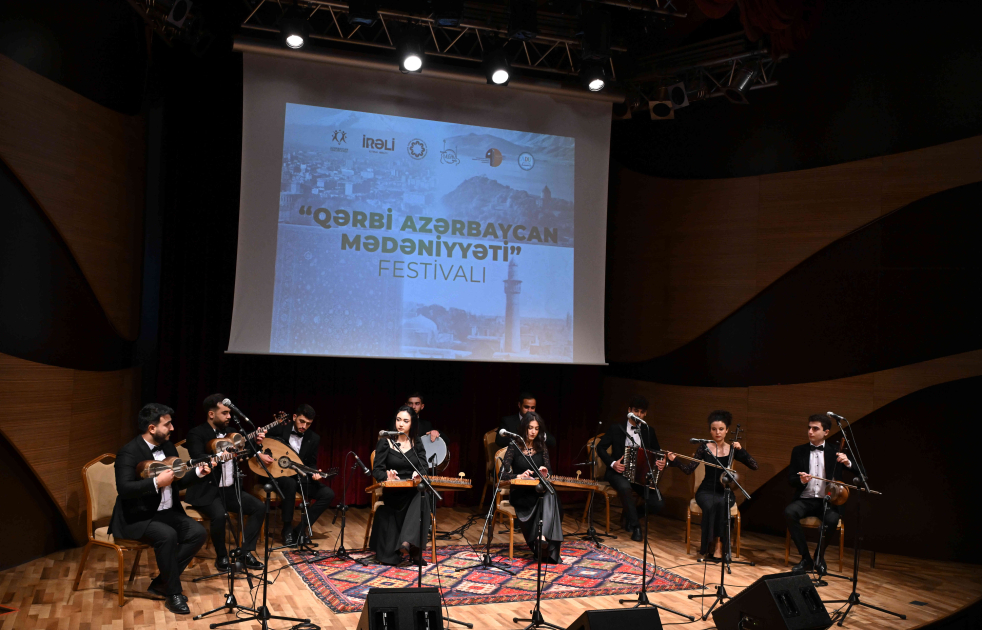 Bakıda “Qərbi Azərbaycan mədəniyyəti” festivalı keçirilib - Fotolar Bakıda “Qərbi Azərbaycan mədəniyyəti” festivalı keçirilib - Fotolar