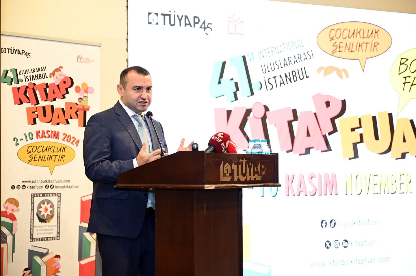 Azərbaycanın fəxri qonaq olduğu 41-ci İstanbul beynəlxalq kitab sərgisi açıldı - Fotolar Azərbaycanın fəxri qonaq olduğu 41-ci İstanbul beynəlxalq kitab sərgisi açıldı - Fotolar