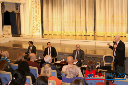 Mədəniyyət naziri Musiqili Teatrda olub - Fotolar