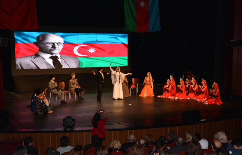 Ankarada “Azərbaycan gecəsi” adlı tədbir keçirilib - FOTOLAR Ankarada “Azərbaycan gecəsi” adlı tədbir keçirilib - FOTOLAR