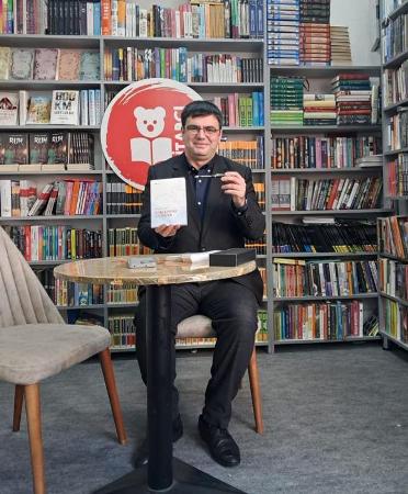 Suallar labirintində gərdiş - Azad Müzəffərli yazır