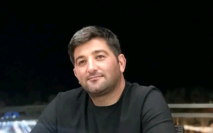 Göylər də, yerlər də tanıyır məni - Yeni şeirlər