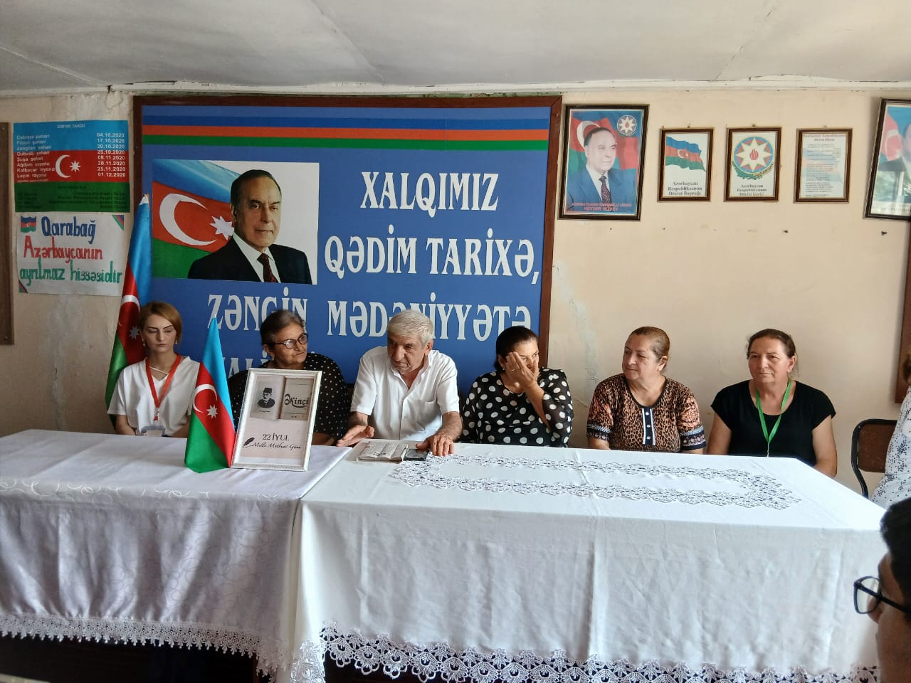 Şair, yazıçı Ələsgər Əlioğluyla görüş keçirilib - Fotolar