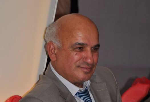 Yaşa, ölüm, yaşa - Kəramətin şeirləri