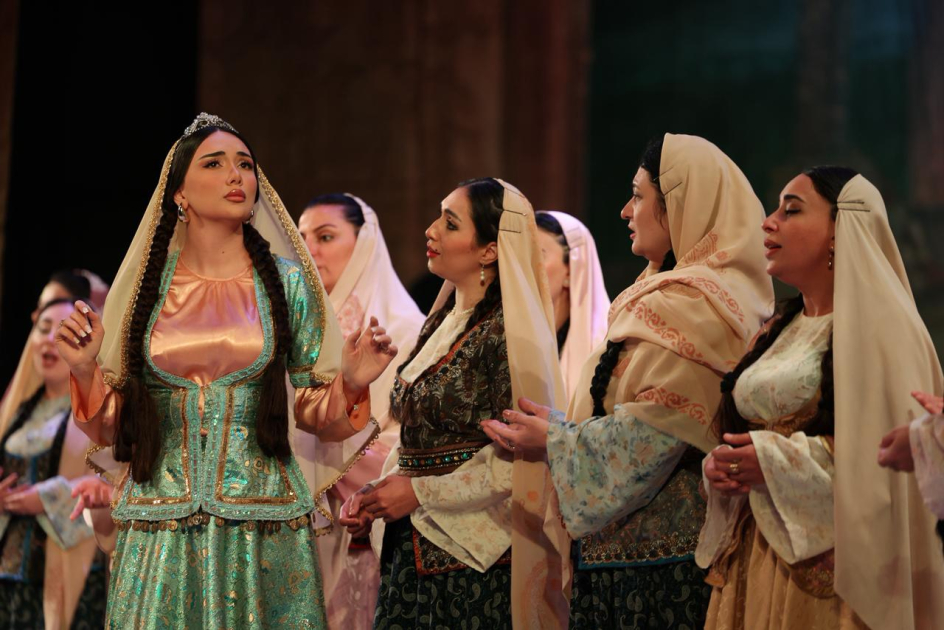 “Əsli və Kərəm” operası yeni Əsli ilə - Fotolar