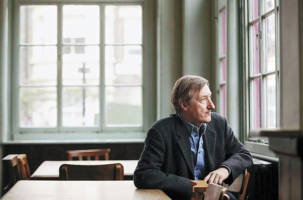 Culian Barns - Mişel Uelbek və ümidsizlik günahı