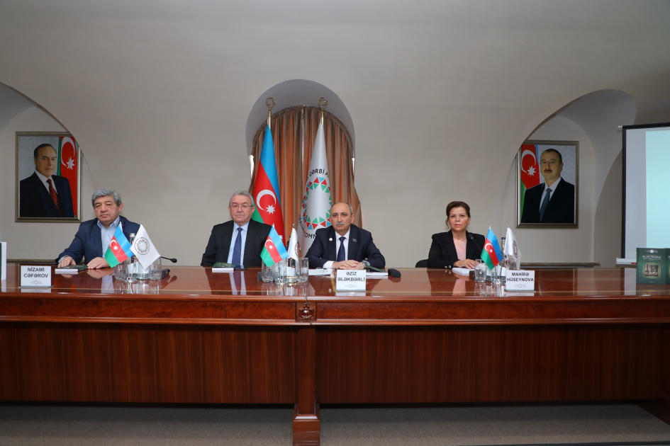 “Bir Elin Manifesti” hekayə müsabiqəsinin qalibləri mükafatlandırılıb - Fotolar