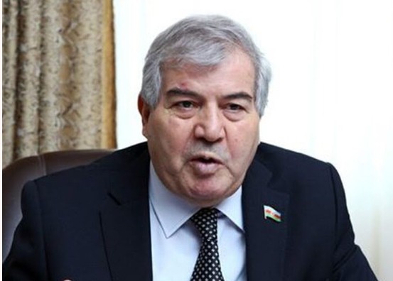 Xalq şairi Sabir Rüstəmxanlı ədəbi irsini Prezident Kitabxanasına  hədiyyə edib