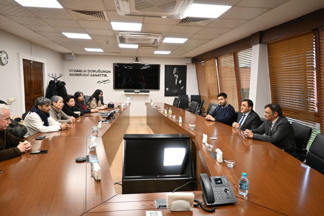 İstanbulda yaşayan azərbaycanlı sənətçilərlə görüş keçirilib