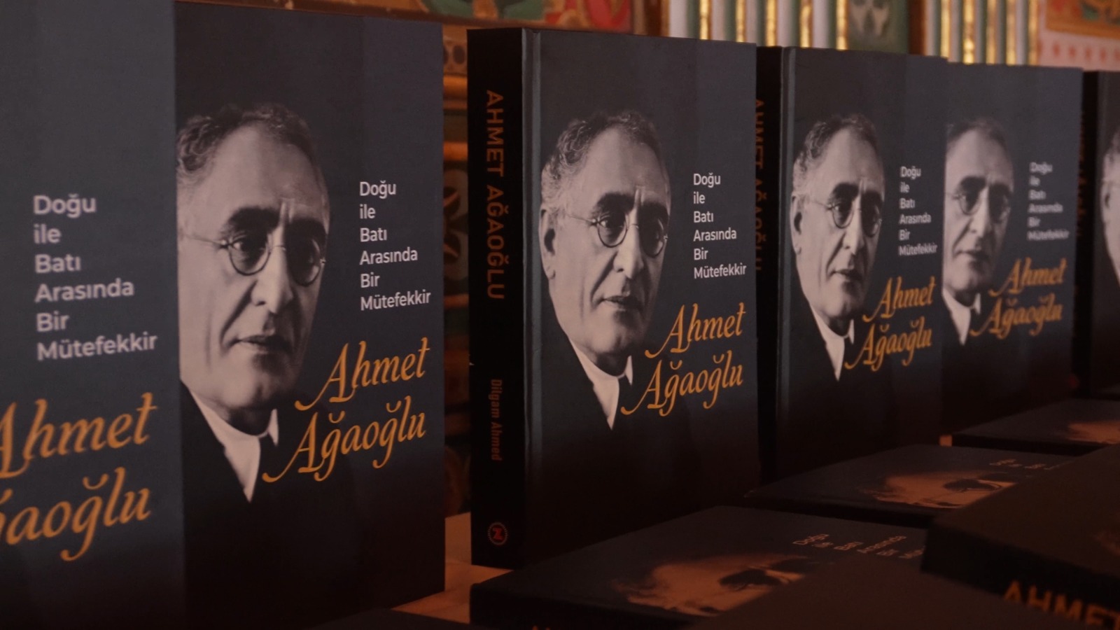 İstanbulda Əhməd bəy Ağaoğluna həsr olunan kitabın təqdimatı keçirilib