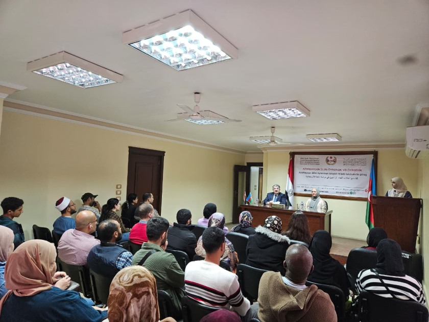 Misirdə əcnəbilər Azərbaycan dili kurslarında iştirak edirlər