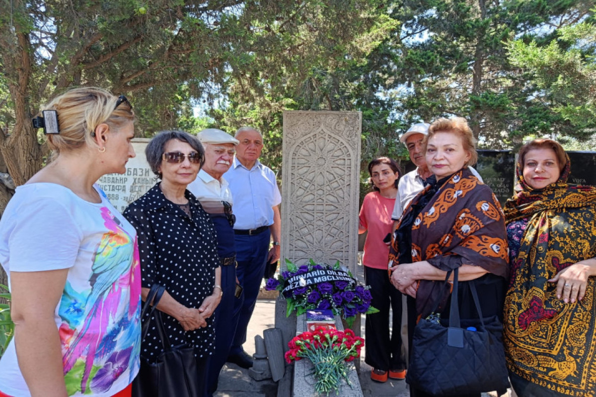 Xalq şairi Mirvarid Dilbazinin xatirəsi anılıb