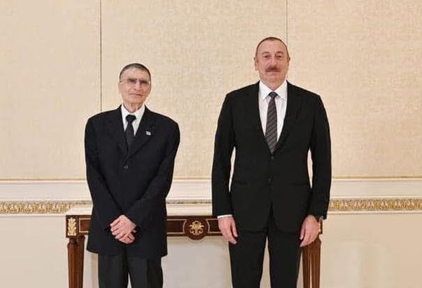 Əziz Səncər “Şöhrət” ordeni ilə təltif edilib