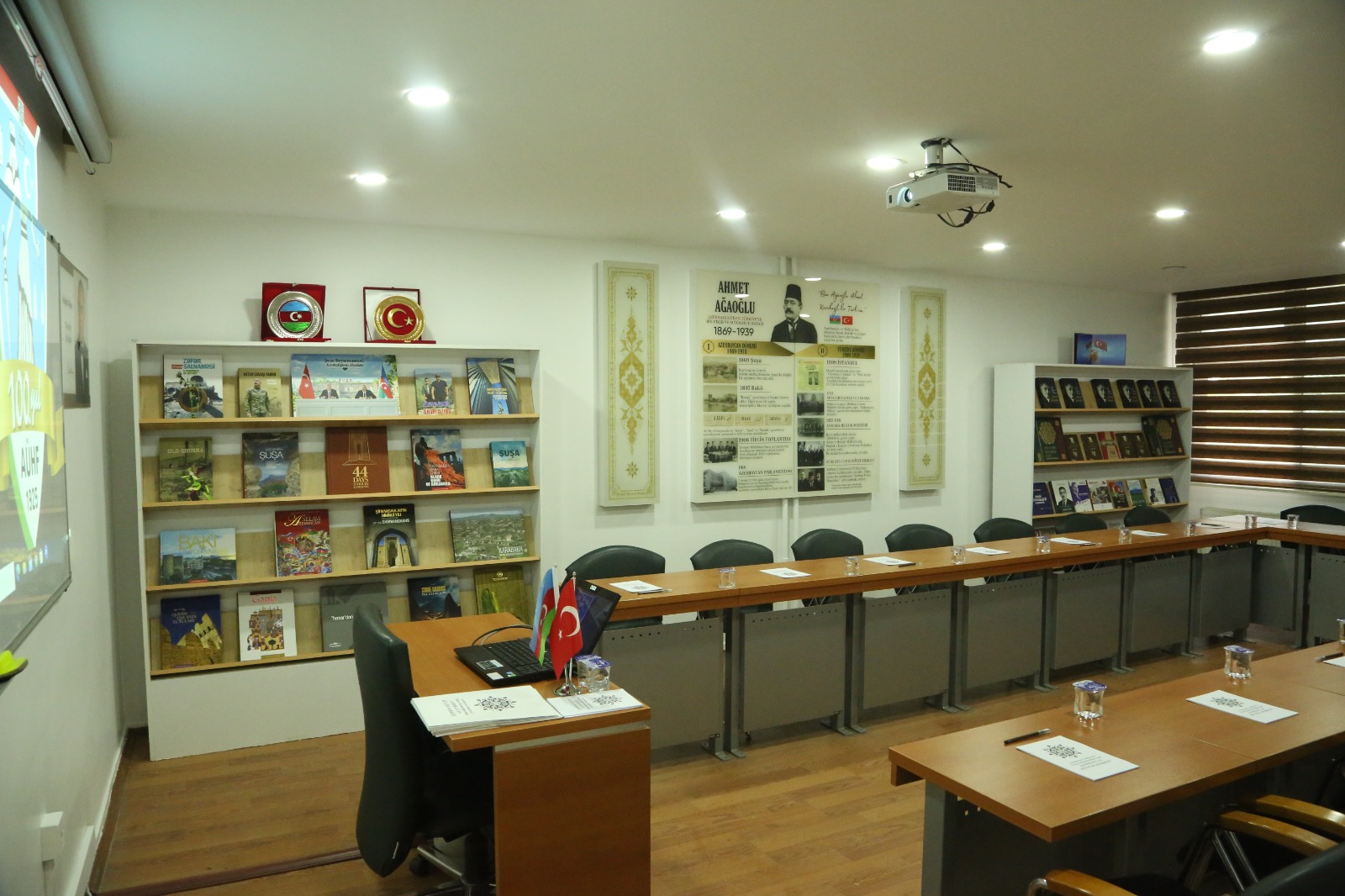 Ankara Universitetində Əhməd Ağaoğlunun barelyefi və adına auditoriya açılıb