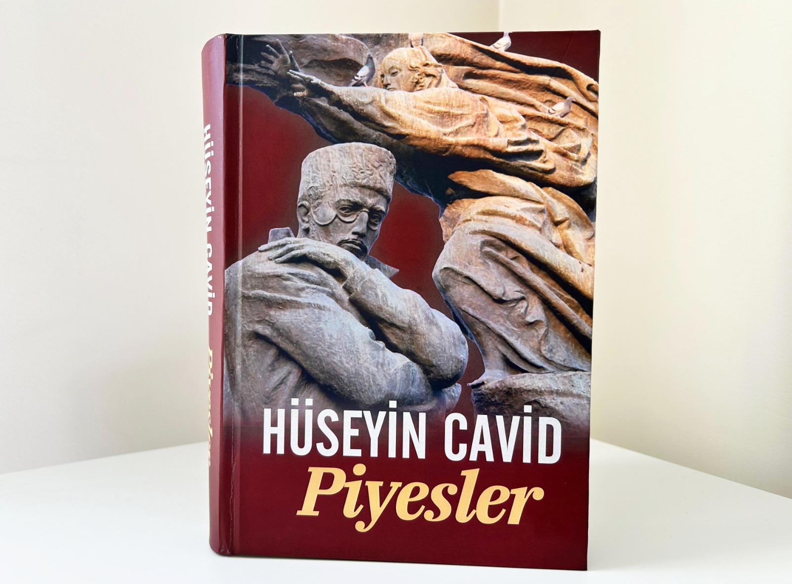 Hüseyn Cavidin əsərləri Türkiyədə nəşr olunub