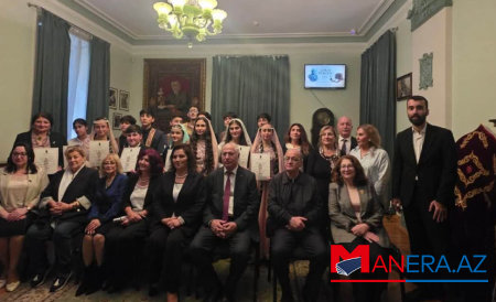 Xalq şairi Səməd Vurğunun 120 illik yubileyinə həsr olunmuş tədbir keçirilib